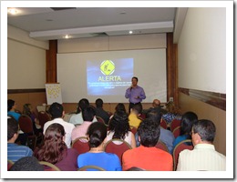 Ramon Durães palestrando na ASSESPRO Bahia sobre gerenciamento de projetos ágeis usando SCRUM.